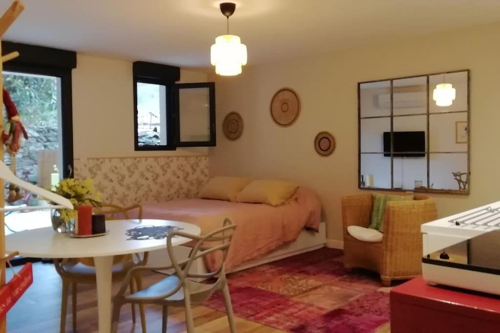 Studio En Rez De Jardin Collobrières Exteriér fotografie